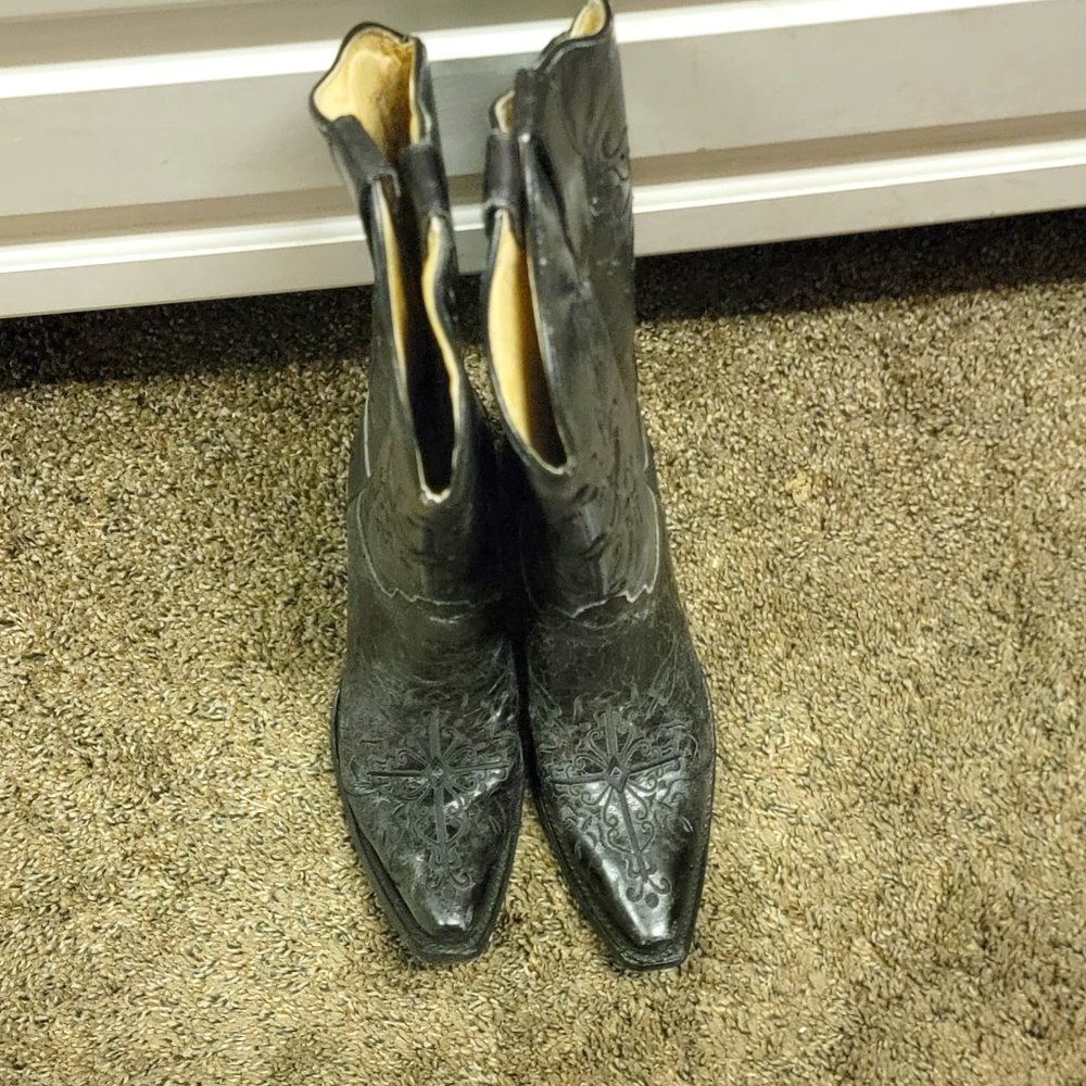 Black Leather Corral Cowboy Boots